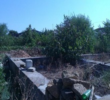 Продается дача в пгт. Черноморское, СТ Мечта. На участке недострой 16 м. кв. - Дачи в Евпатории