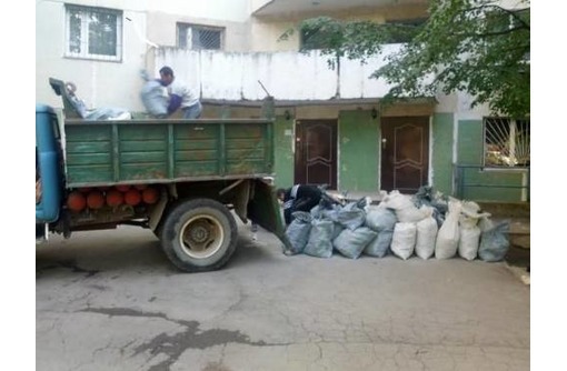 Вывоз мусора, грунта, бута, старую мебель и любой хлам - Вывоз мусора в Севастополе