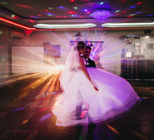 Дым-машина в аренду на первый танец - Свадьбы, торжества в Ялте