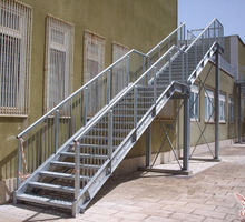 Металлические лестницы , армированные каркасы, ёмкости, ворота другие металлоконструкции. - Строительные работы в Севастополе