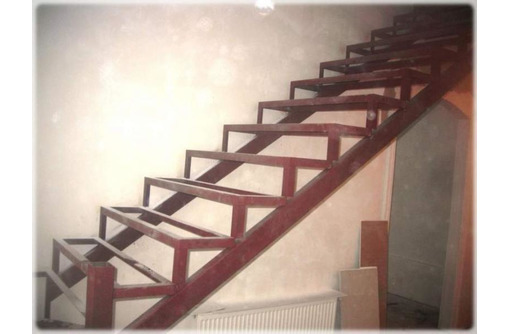 Лестницы из металла, изготовление элементов лестниц: ступеньки перила закладные - Лестницы в Севастополе