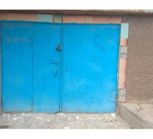 ​Ворота металические гаражные с дверью - Входные двери в Севастополе