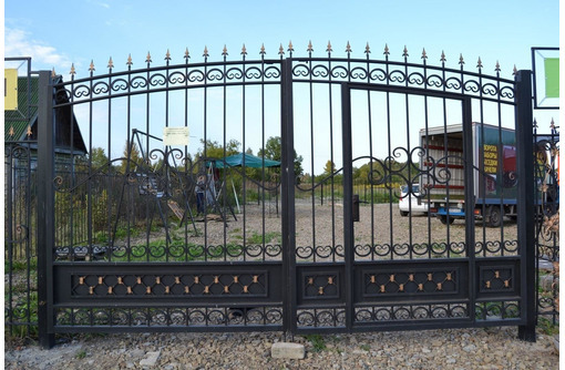 Декоративные ограждающие металлоконструкции: лecтницы перила, ворота навесы  решетки урны  мебель - Заборы, ворота в Севастополе