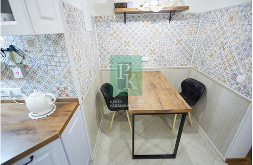 Продается 2-к квартира 71.6м² 1/3 этаж - Квартиры в Севастополе