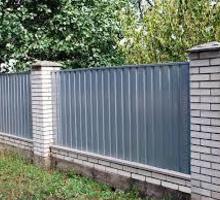 ​Заборы из профнастила в Симферополе и Крыму – гарантия на качество и долгий срок службы! - Заборы, ворота в Крыму