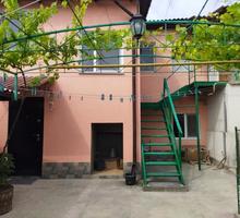 Продается часть дома с 5-ю комнатами - Квартиры в Бахчисарае