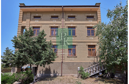 Продается дом 442м² на участке 6 соток - Дома в Севастополе