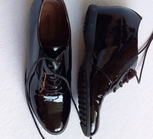 Туфли женские, лакированные, кожаные, со шнурками бу в отл. состоянии - Женская обувь в Симферополе