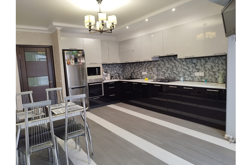 Продажа 2-к квартиры 93.7м² 2/10 этаж - Квартиры в Севастополе