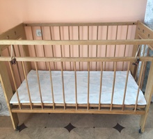 Продам: детская кроватка б/у - Детская мебель в Крыму