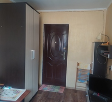 Продам комнату на Подводников 8. Стрелецкая бухта. Рядом Солнечный пляж. До центра -15 минут. - Комнаты в Севастополе