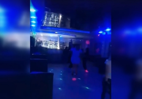 Песня Верки Сердючки в одном из баров Крыма вызвала скандал в соцсетях