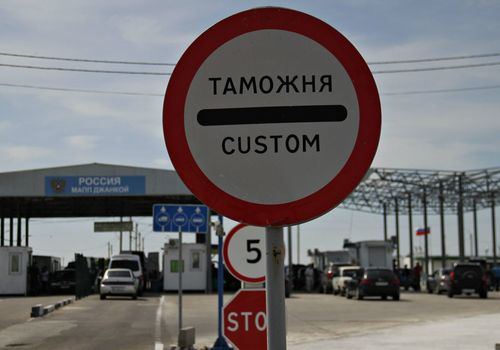 Экс-заместитель начальника Крымской таможни пойдёт под суд за незаконную сделку на 3,5 млн рублей