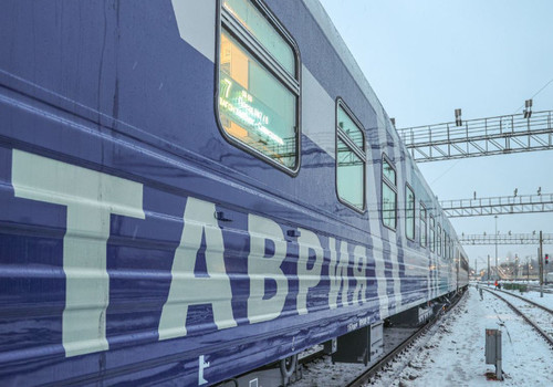Крымские поезда не могут преодолеть снежный плен в Ростовской области